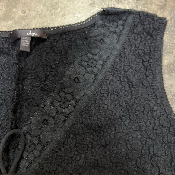 Algo Black 90s/Y2K Floral and Lace Print Tank Top - Picture 13 of 13